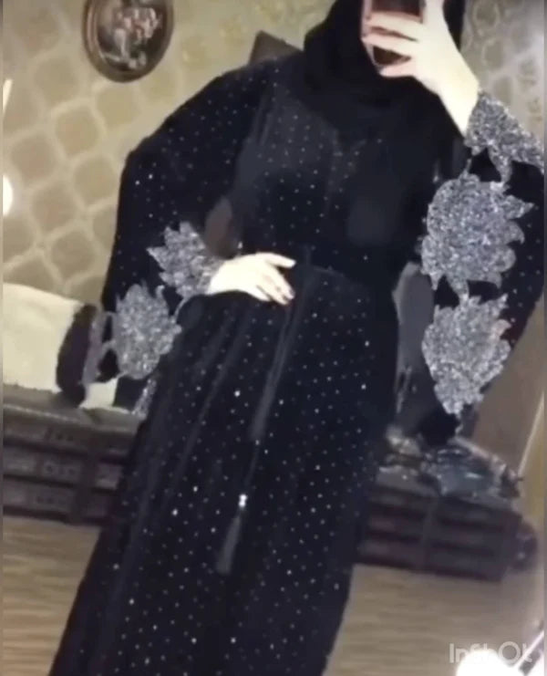 Black Luxurious Abaya